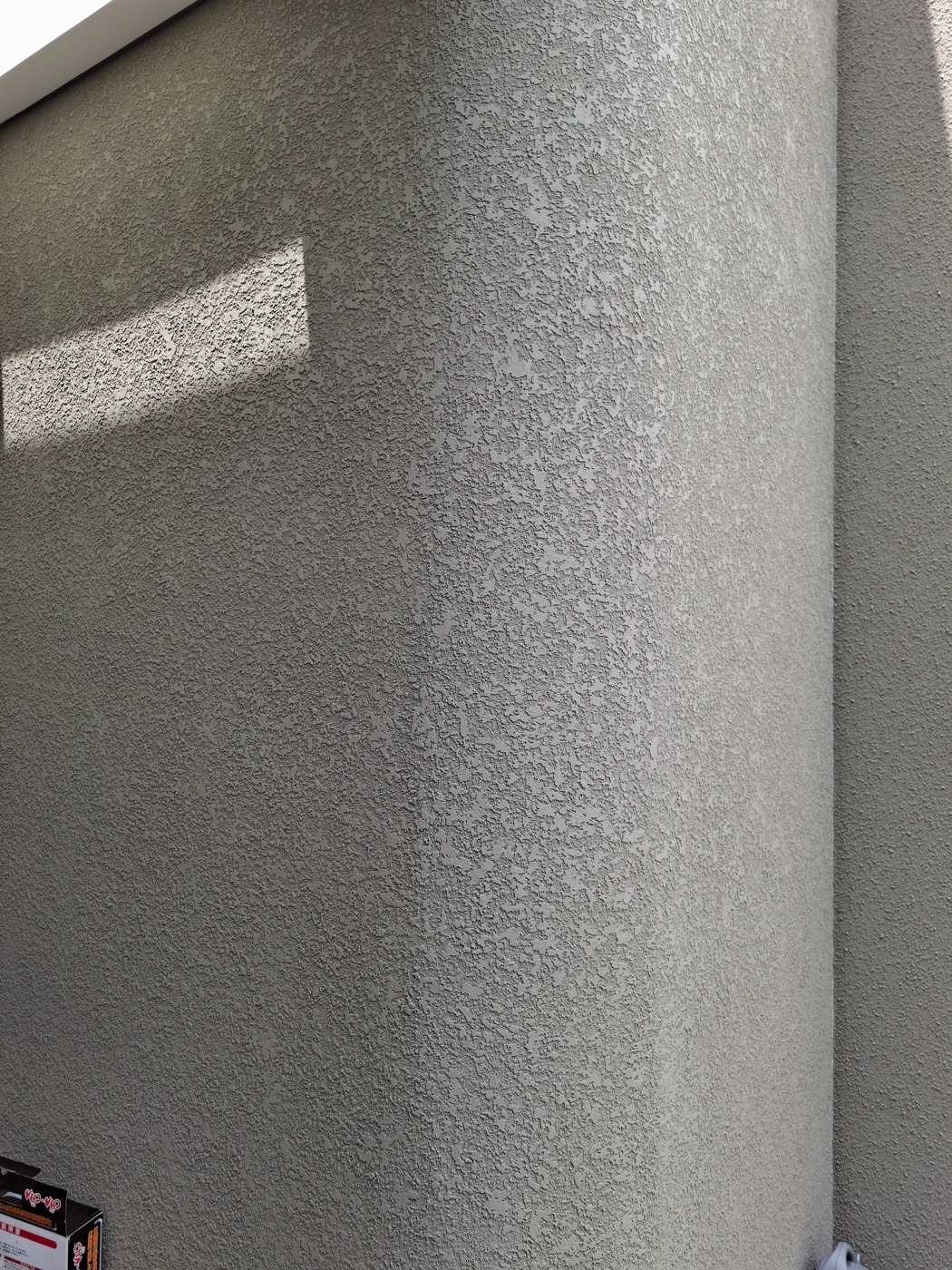 Aplikasi Textura Rub Sandspray pada dinding